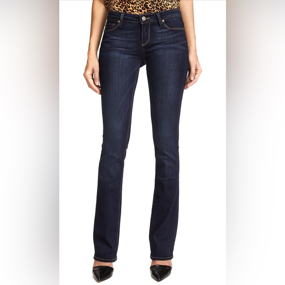 PAIGE MANHATTAN BOOTCUT JEANS IN SIZE 26 x 34